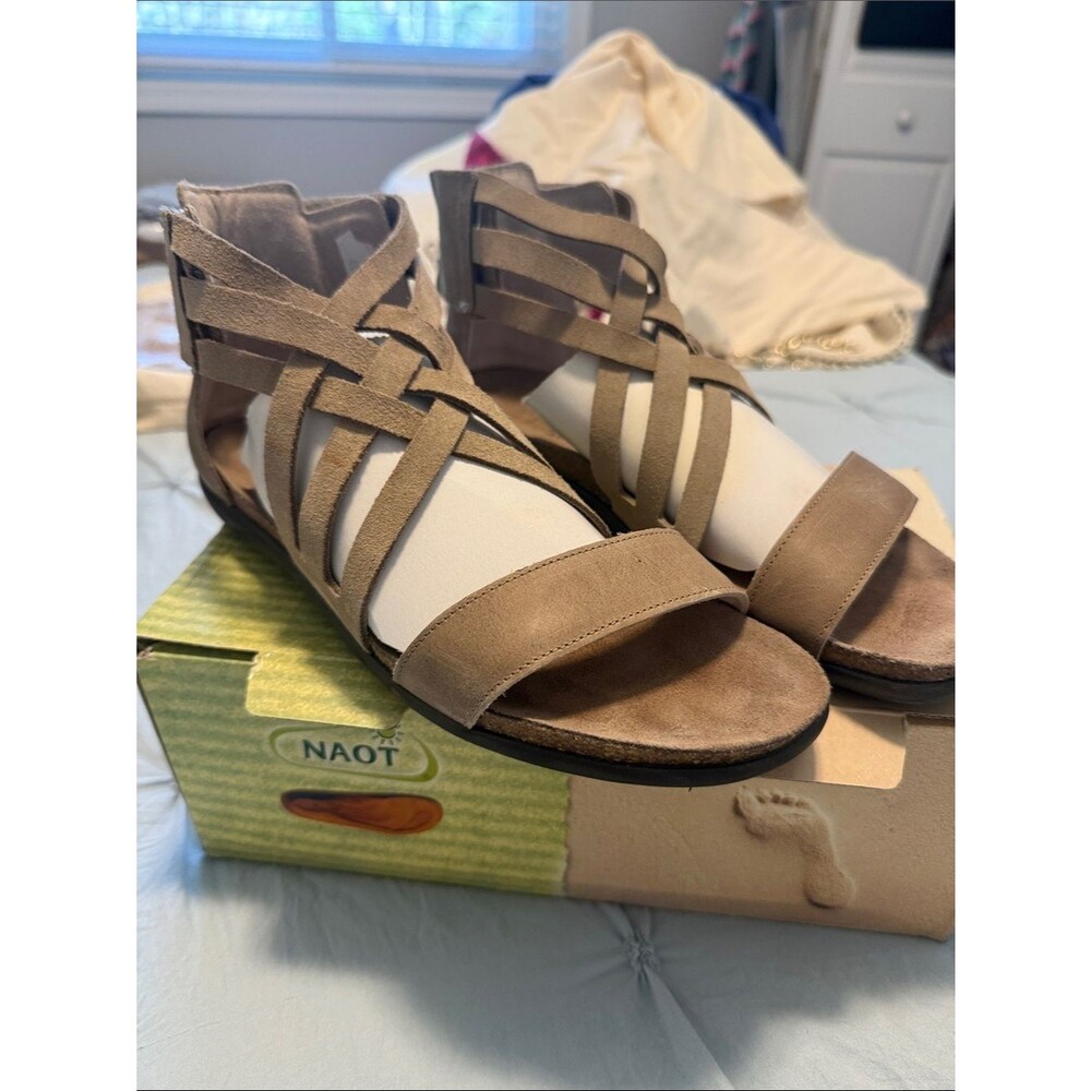 Naot Women's Taupe Strappy Suede Gladiator Sandals